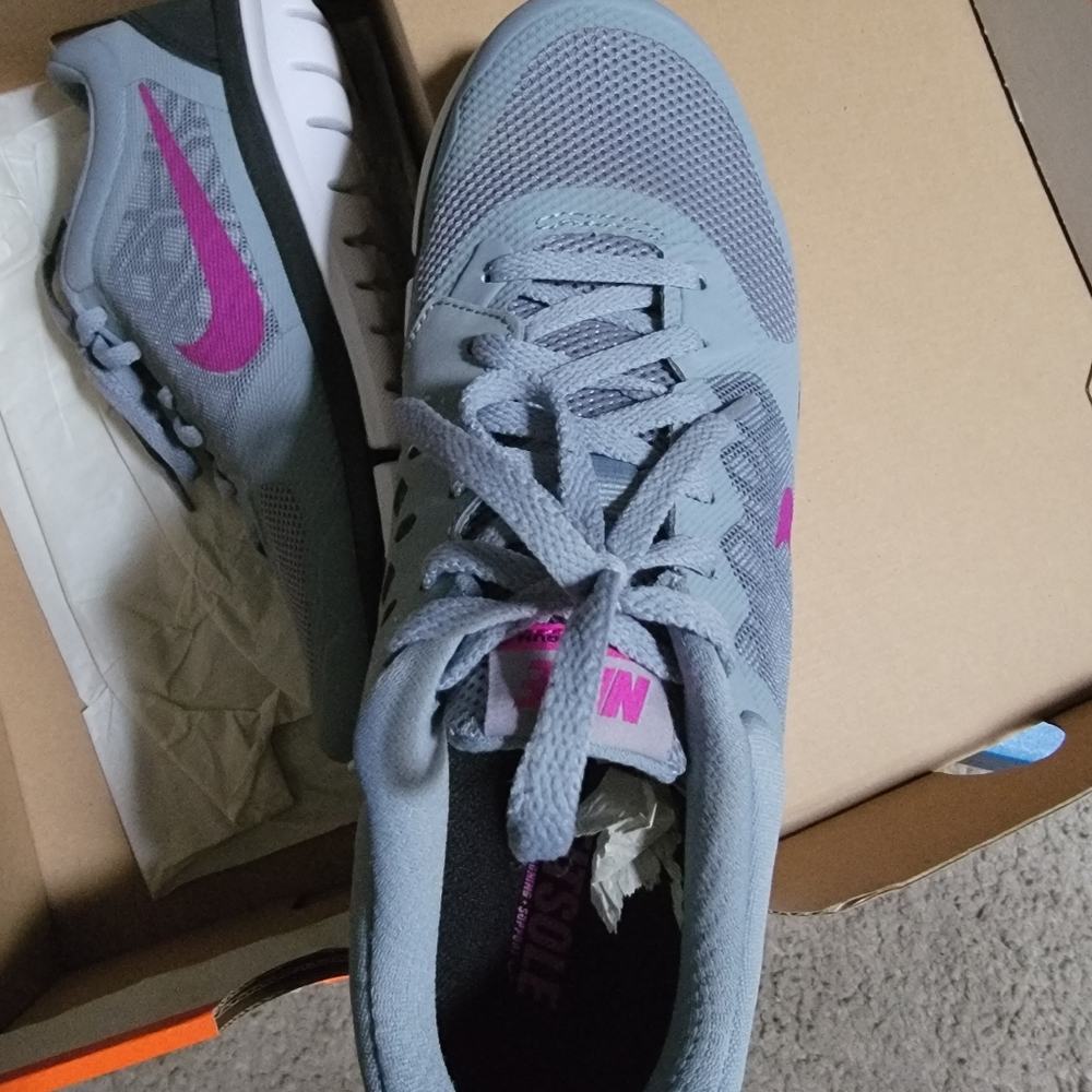 Womens Nike Flex Gray/Purple